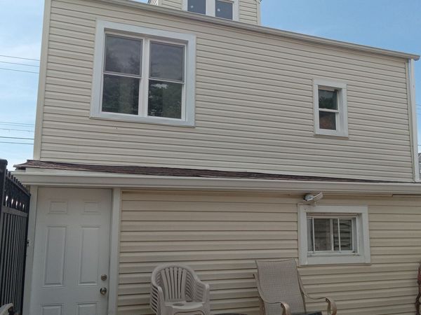 5142 S Campbell Avenue, Chicago, IL 60632