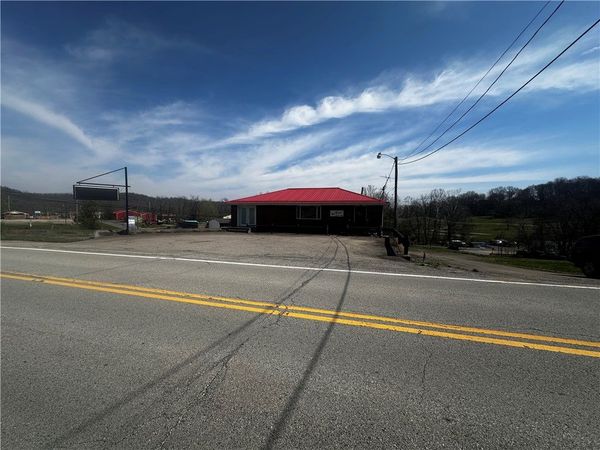 3138 Mt Morris Road, Waynesburg, PA 15370