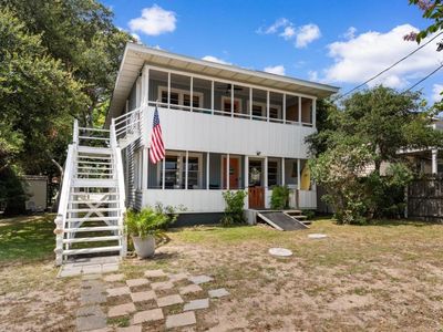 2012 Perrin Dr., North Myrtle Beach, SC 29582