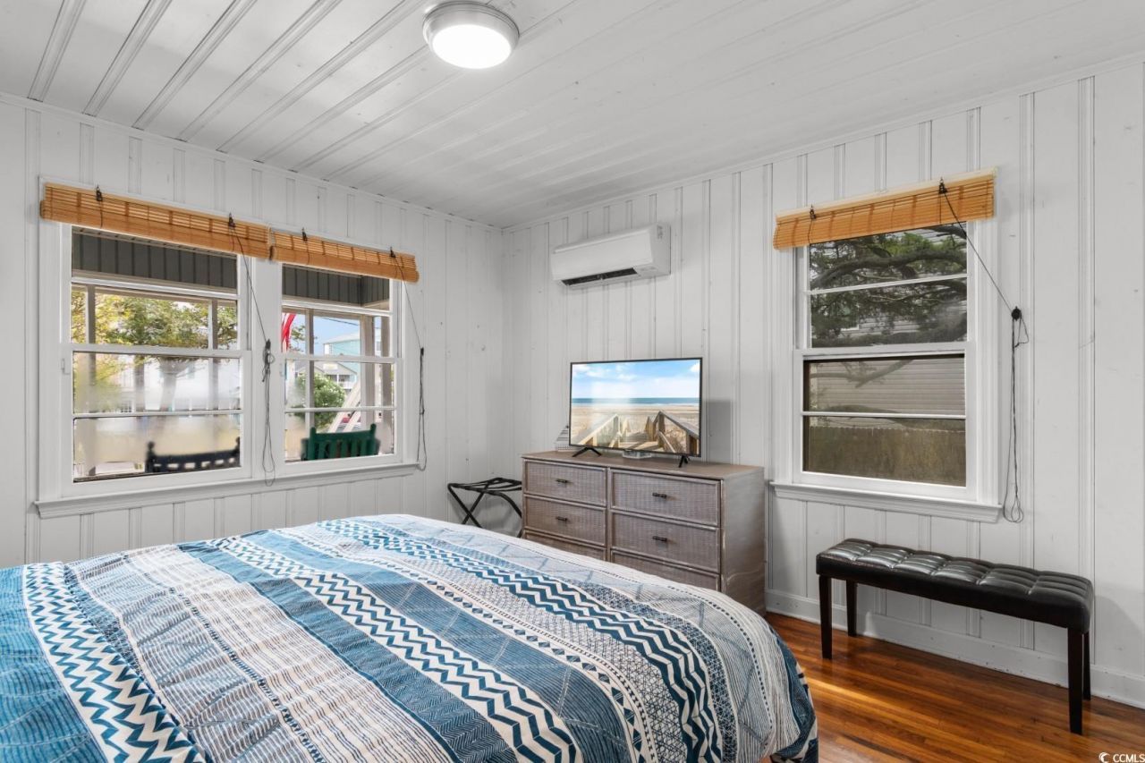 2012 Perrin Dr. Photo 14