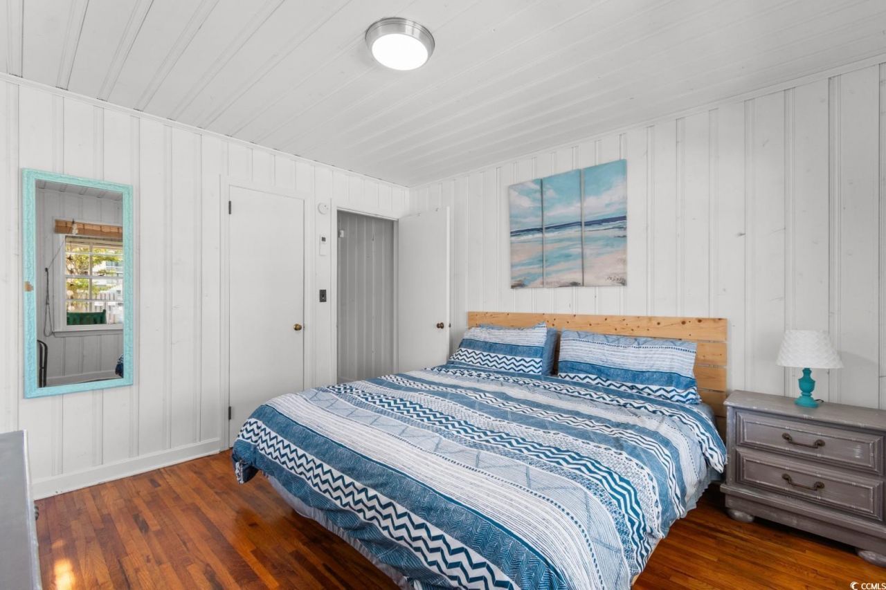 2012 Perrin Dr. Photo 15