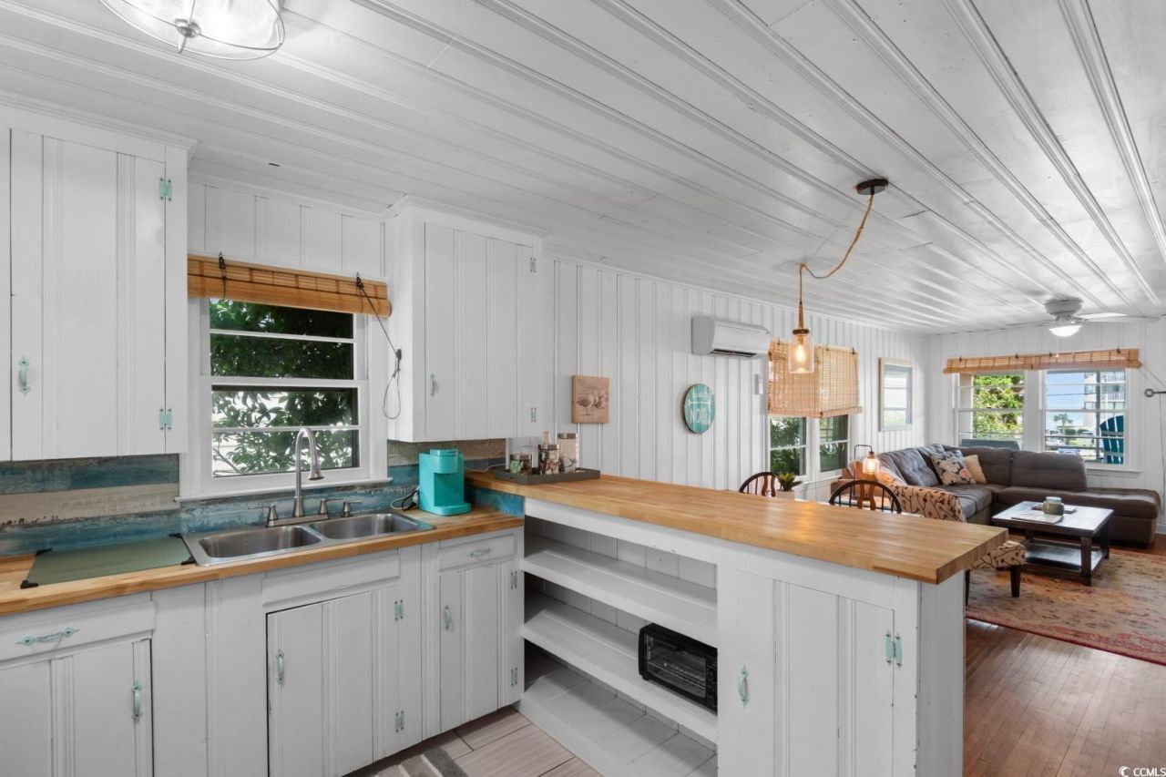 2012 Perrin Dr. Photo 20