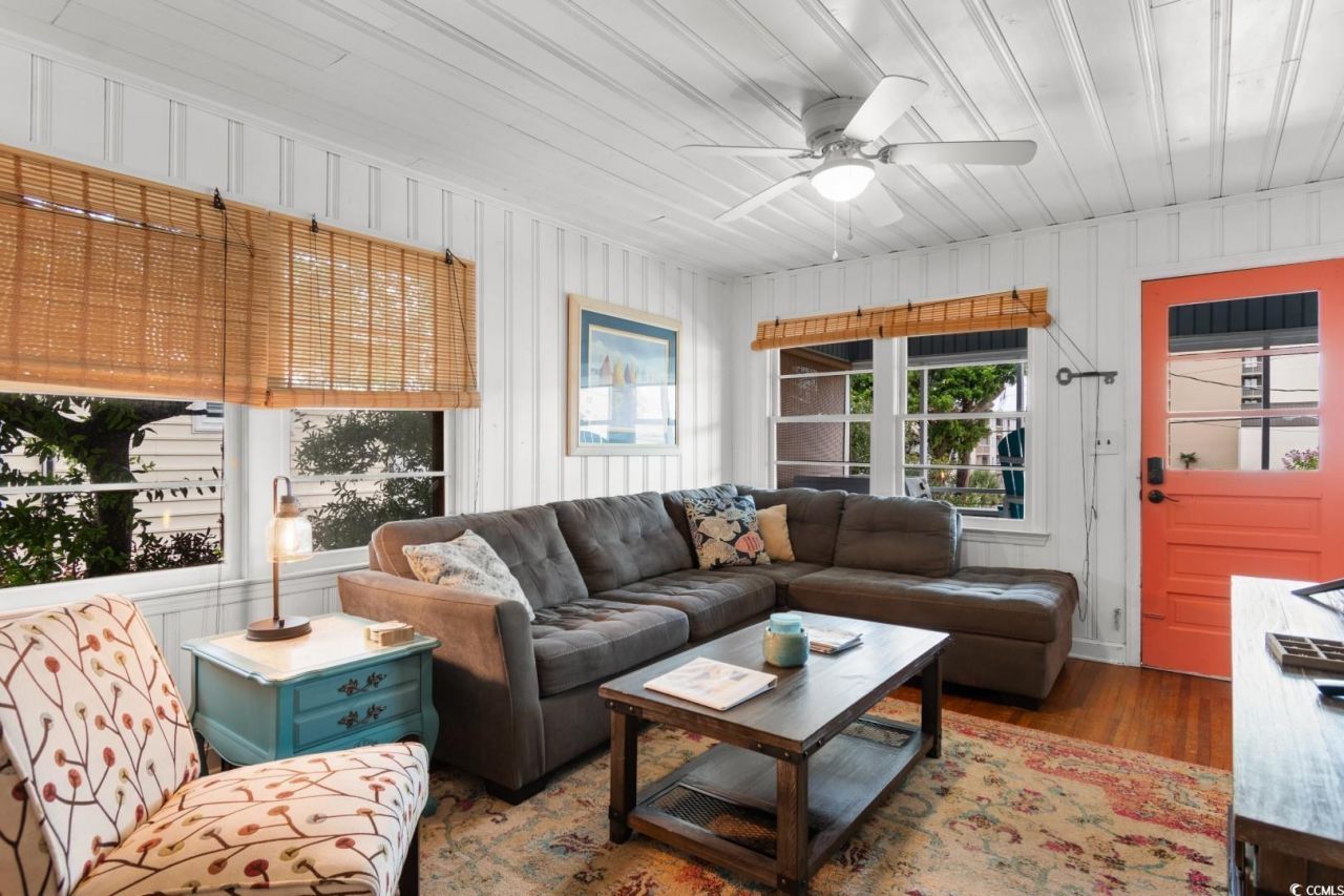 2012 Perrin Dr. Photo 22