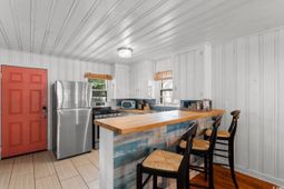 2012 Perrin Dr. photo 4