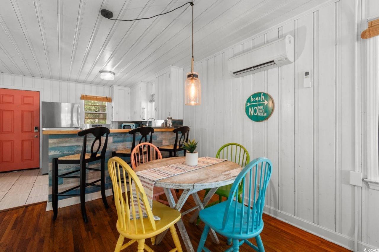 2012 Perrin Dr. Photo 7