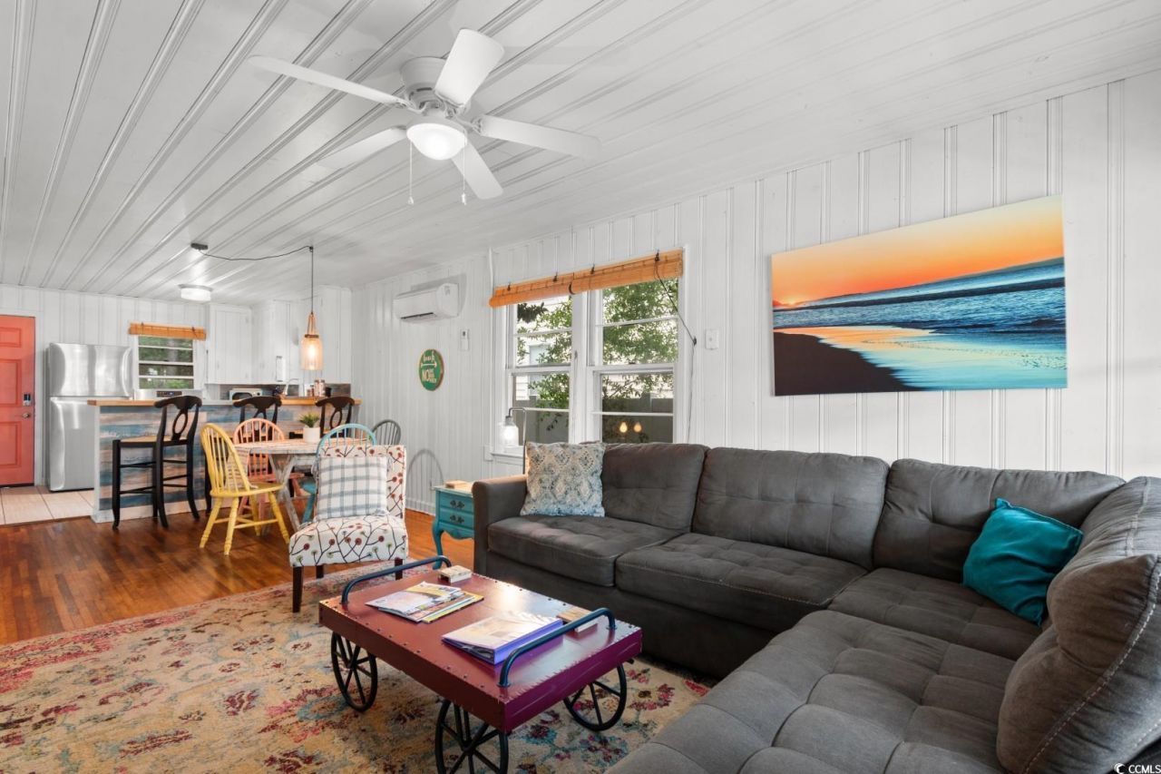 2012 Perrin Dr. Photo 8