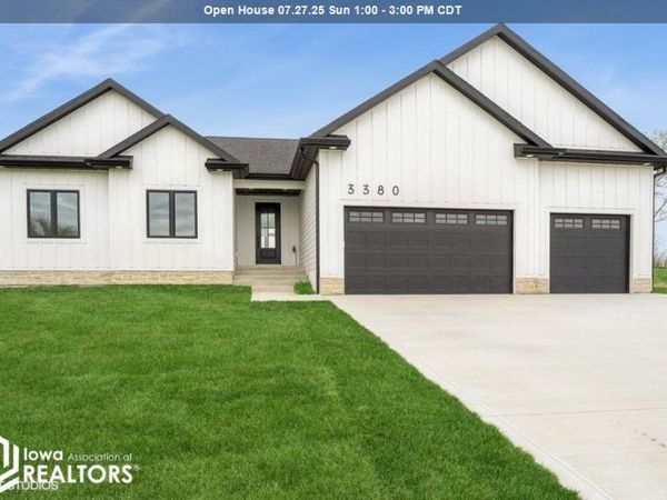 3380 SE 96th Street, Runnells, IA 50237