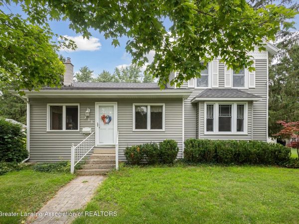833 S Barnes Street, Mason, MI 48854