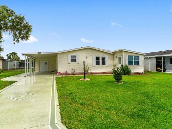1117 PARADISE DRIVE, THE VILLAGES, FL 32159