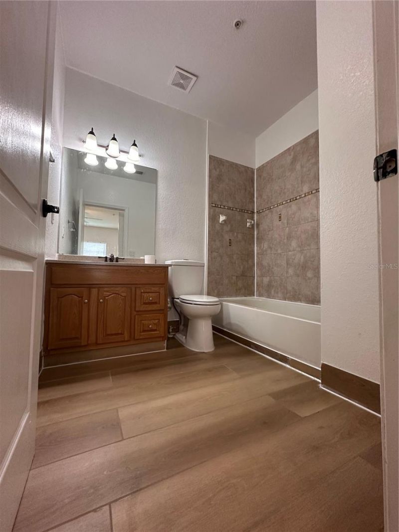 3725 S Lake Orlando Parkway, Unit 4, Orlando, FL 32808 Photo