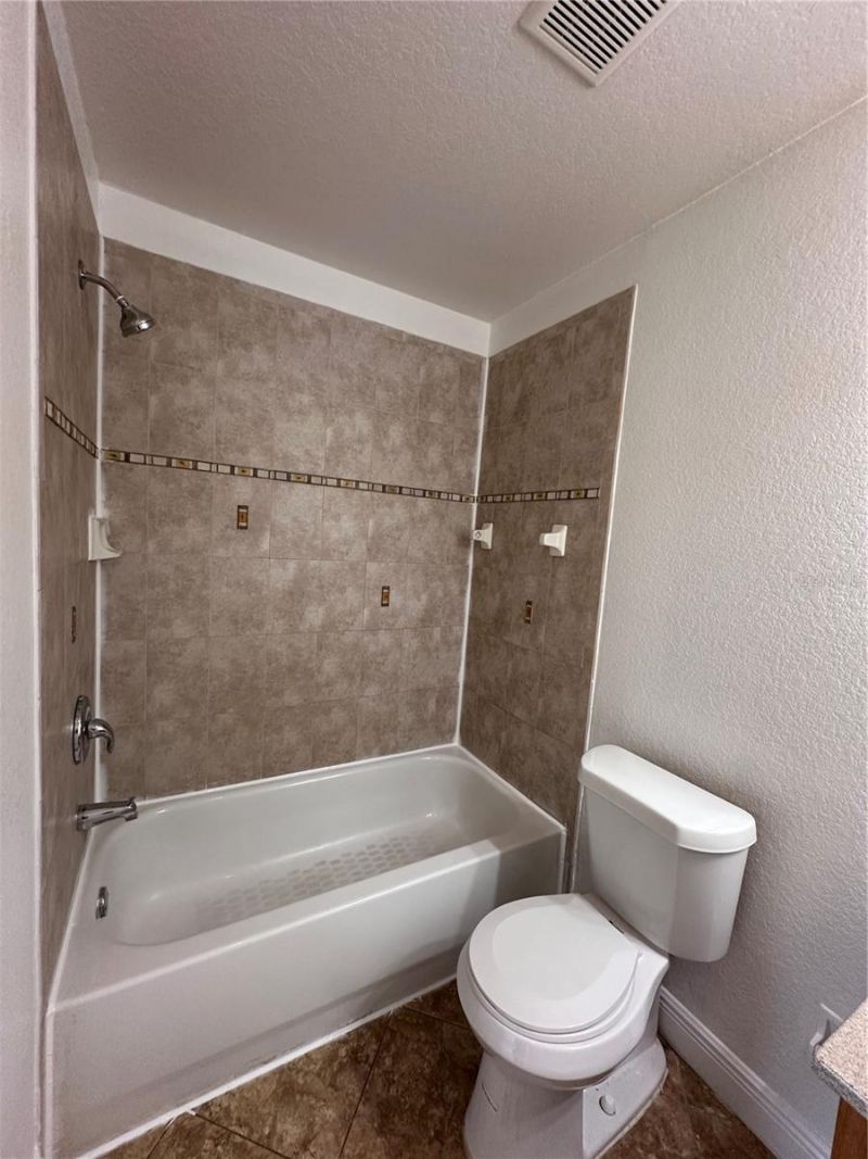 3725 S Lake Orlando Parkway, Unit 4, Orlando, FL 32808 Photo
