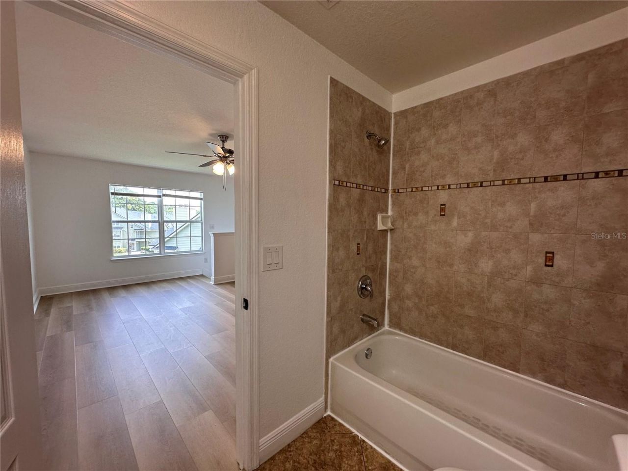 3725 S Lake Orlando Parkway, Unit 4, Orlando, FL 32808 Photo