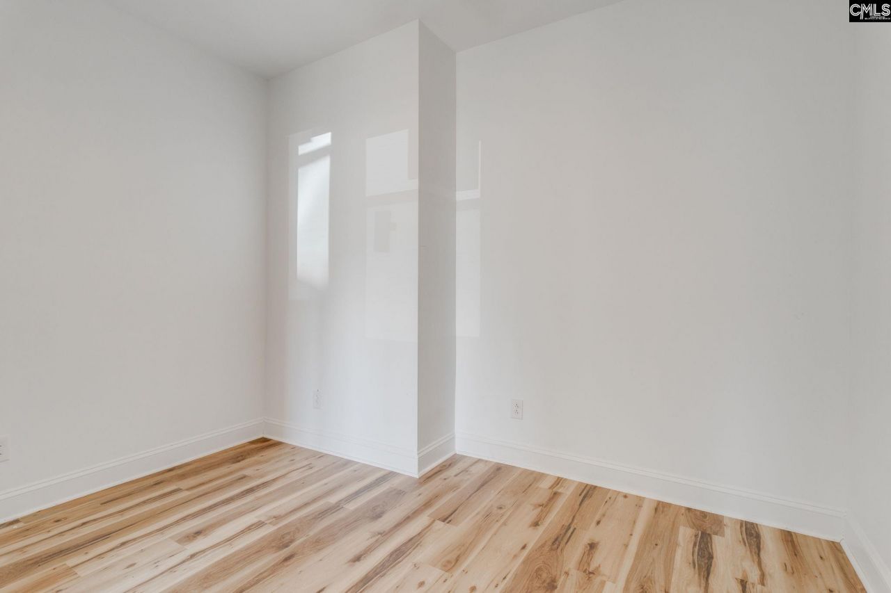 5318 N Main Street Photo 11