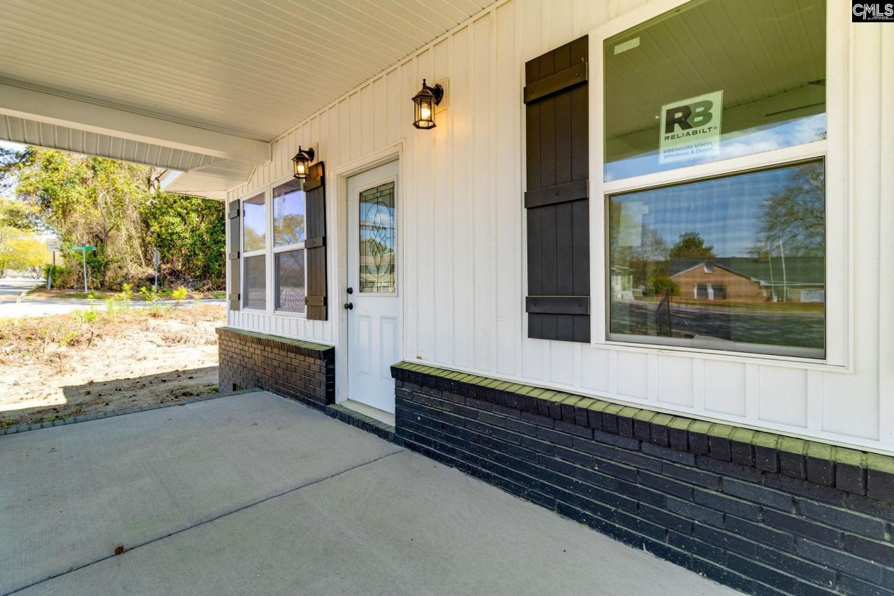 5318 N Main Street Photo 4