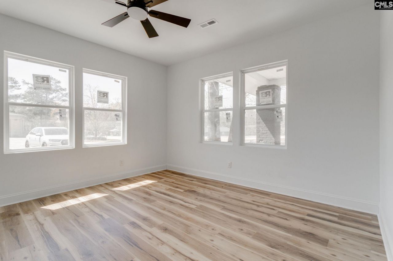 5318 N Main Street Photo 9