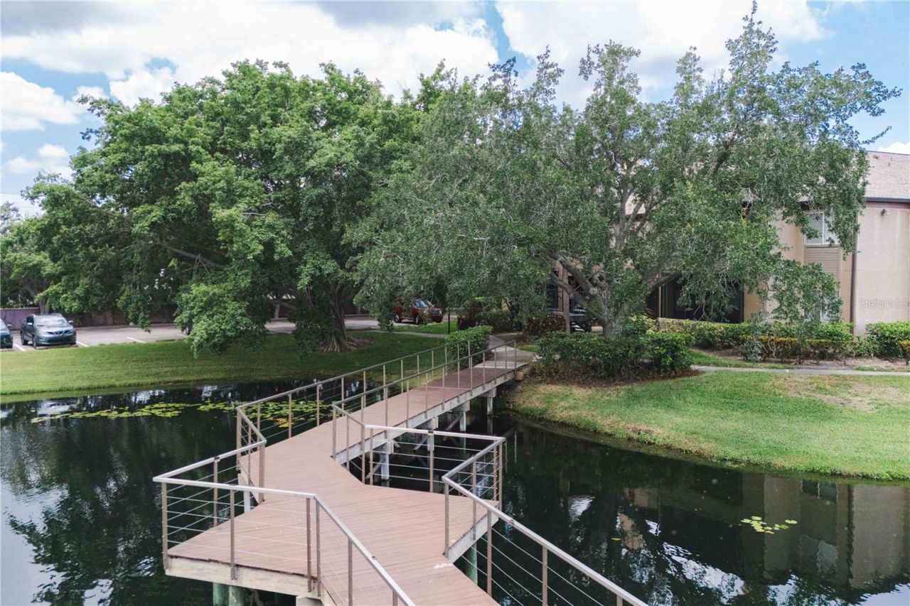 10263 Gandy Boulevard N, Unit 2405, Saint Petersburg, FL 33702 Photo