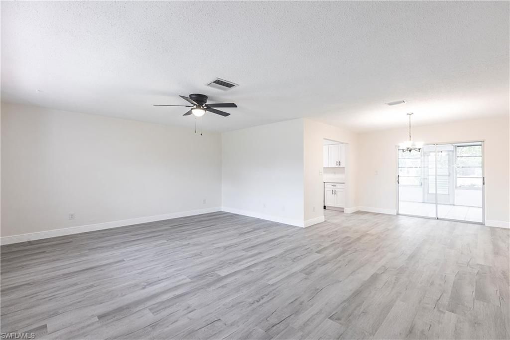 818 Gardenside Ct, Lehigh Acres, FL 33936 Photo