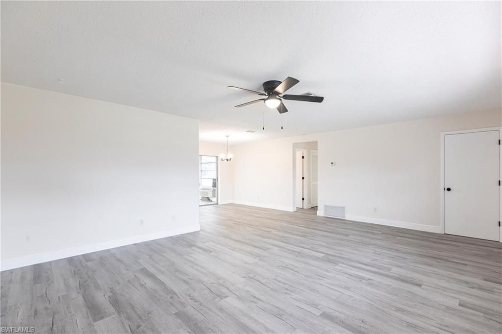 818 Gardenside Ct, Lehigh Acres, FL 33936 Photo