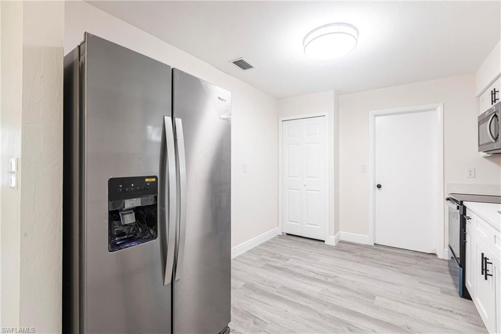 818 Gardenside Ct, Lehigh Acres, FL 33936 Photo