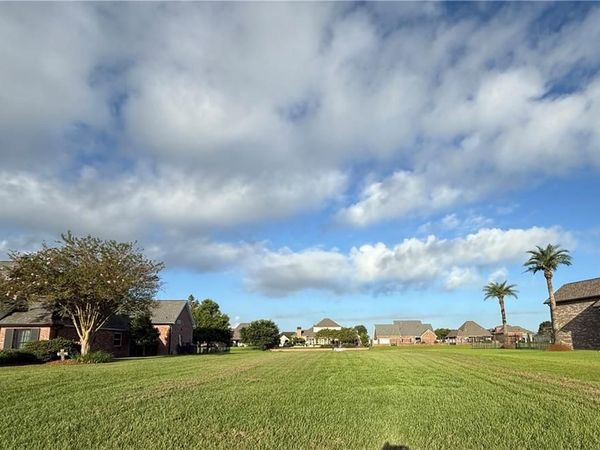 2887 SUGAR LAKES Lane, Paulina, LA 70763