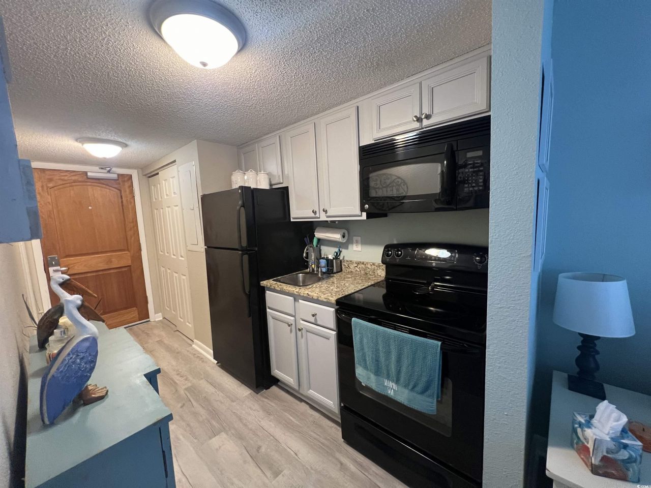 9550 Shore Dr. Photo 6