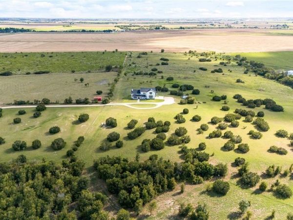 7351 Hackberry Road, Holland, TX 76534