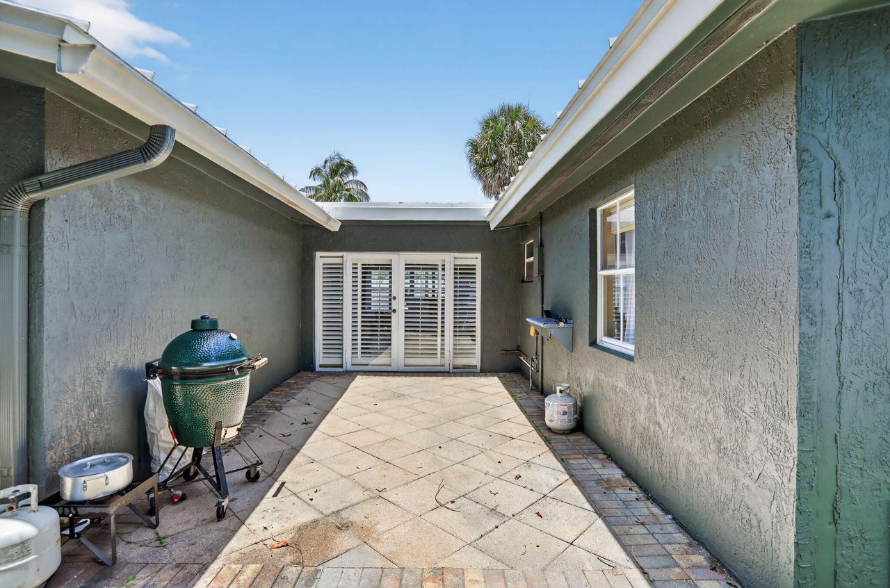 1960 NE 31st Street, Lighthouse Point, FL 33064 Photo