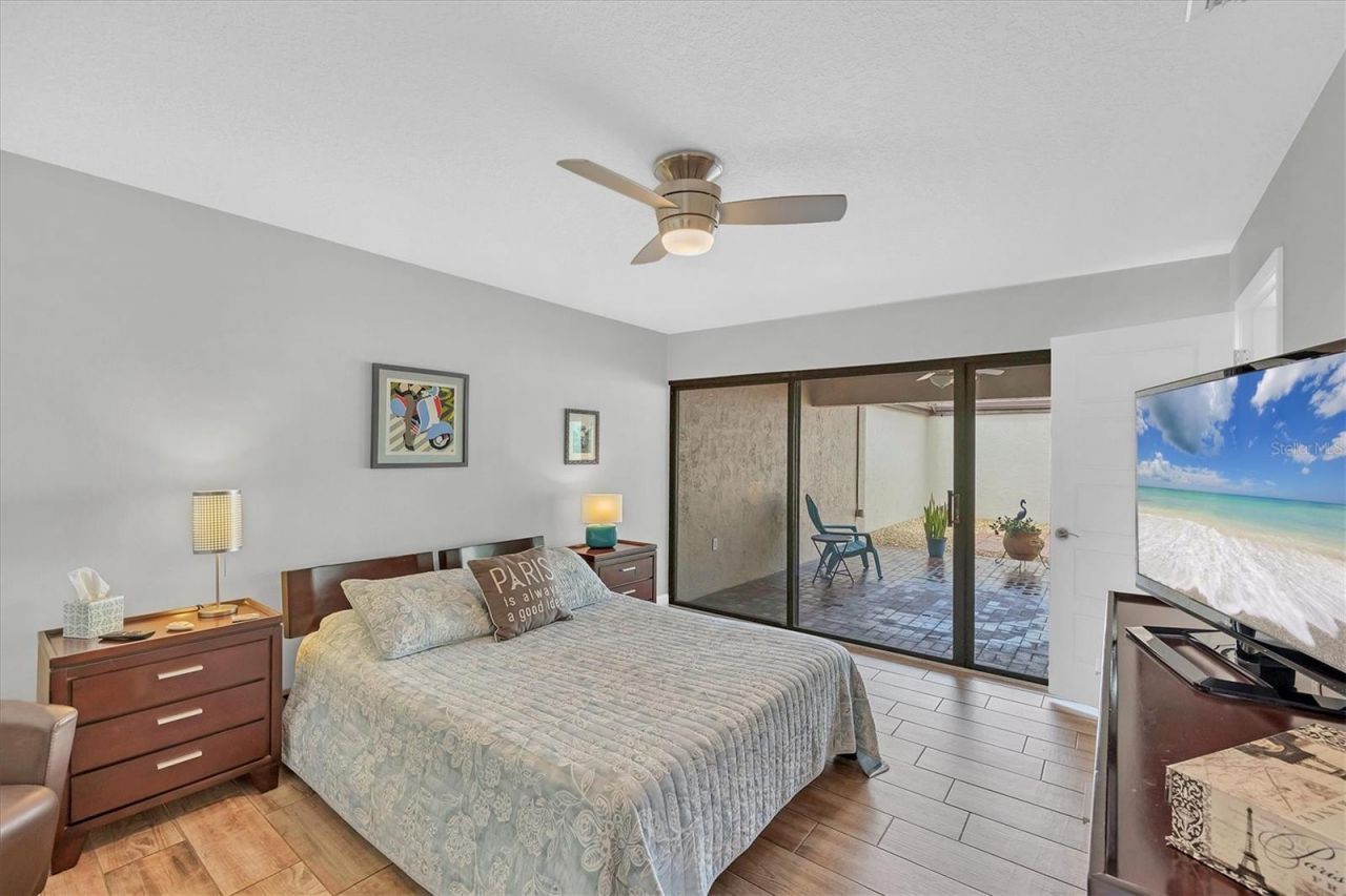 3933 Glen Oaks Manor Drive, Sarasota, FL 34232 Photo