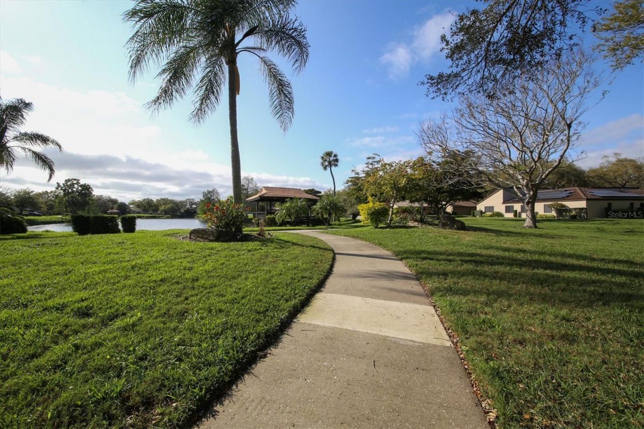 3933 Glen Oaks Manor Drive, Sarasota, FL 34232 Photo