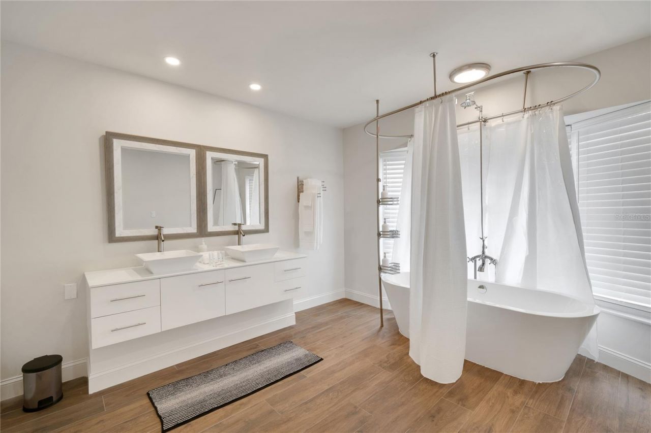 8425 Flagstone Drive, Tampa, FL 33615 Photo