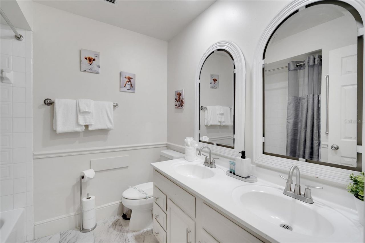 8425 Flagstone Drive, Tampa, FL 33615 Photo