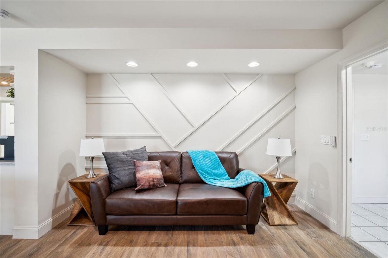 8425 Flagstone Drive, Tampa, FL 33615 Photo