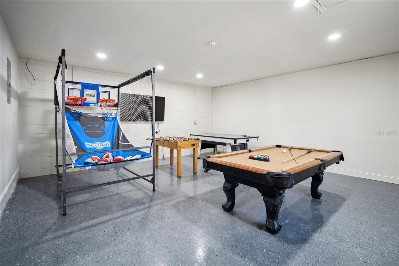 8425 Flagstone Drive, Tampa, FL 33615 Photo