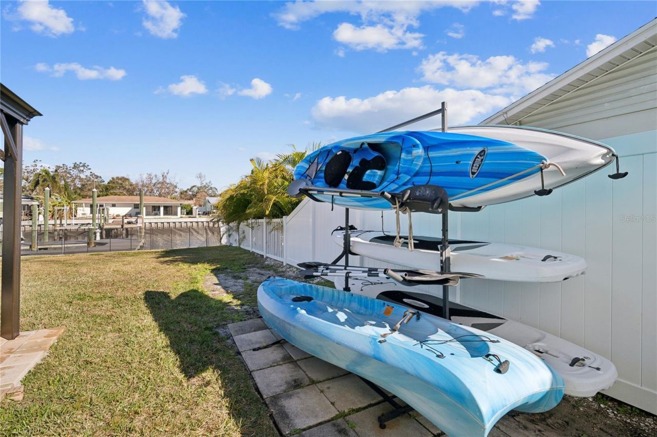 8425 Flagstone Drive, Tampa, FL 33615 Photo