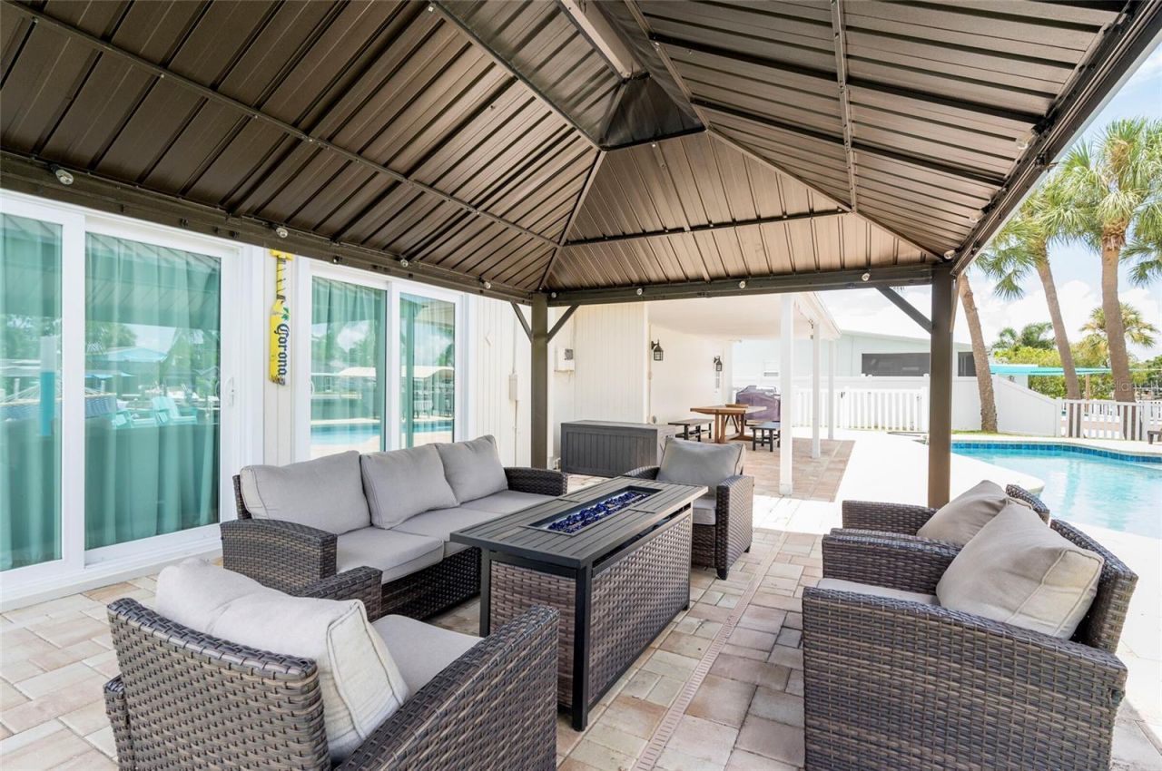 8425 Flagstone Drive, Tampa, FL 33615 Photo