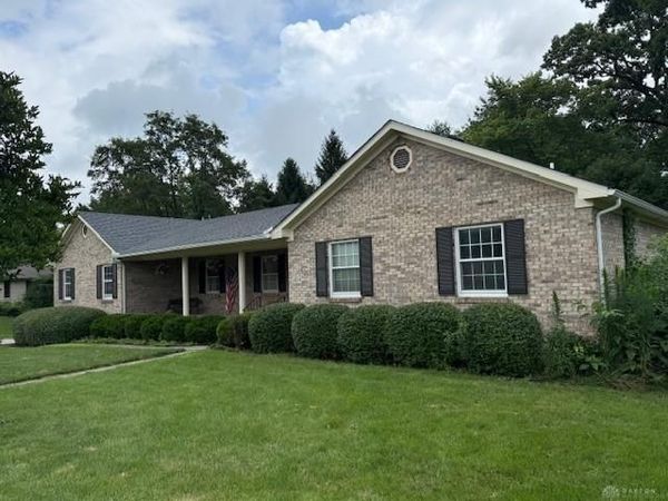 2537 Ridge Road, Xenia, OH 45385