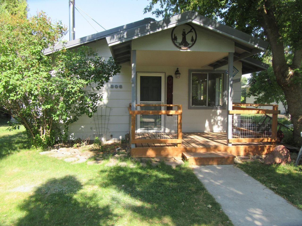 306 N Main Street Dorris, CA 96023