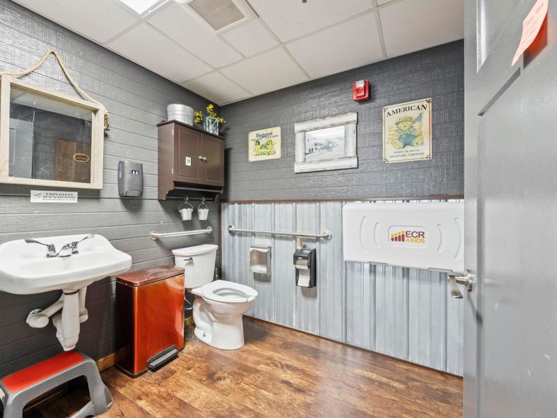 7345 E Main Street, Reynoldsburg, OH 43068 Photo 24