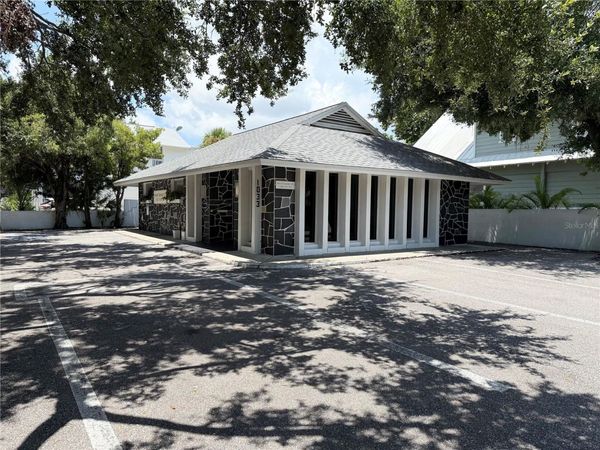 1033 7TH AVENUE N, ST PETERSBURG, FL 33705