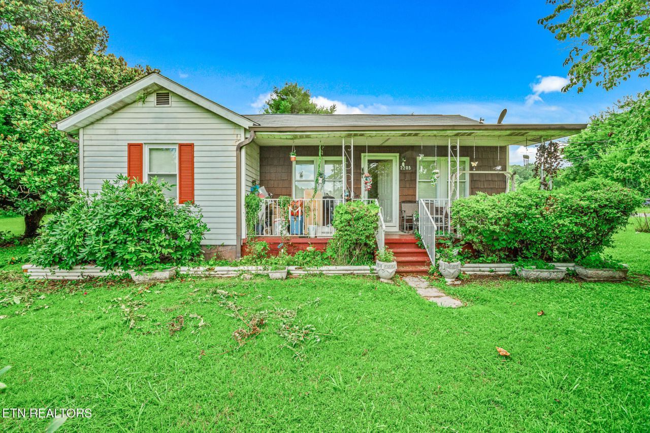 2205 Shipetown Rd, Mascot, TN 37806 Main Photo