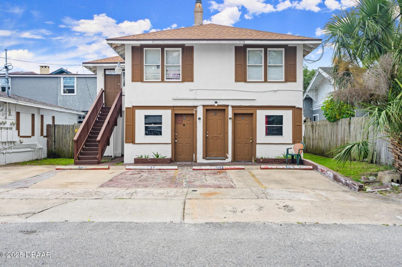 419 N Wild Olive Avenue, Daytona Beach, FL 32118 Photo