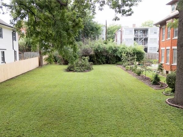 3532 Wyandotte Street, Kansas City, MO 64111