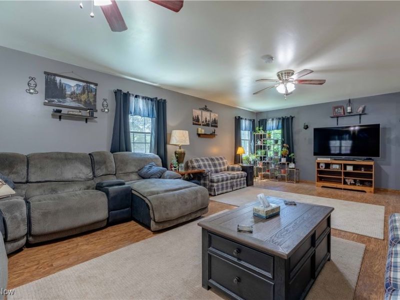 2035 Timber Road, Bergholz, OH 43908 Photo 10