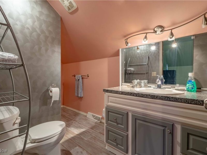 2035 Timber Road, Bergholz, OH 43908 Photo 17