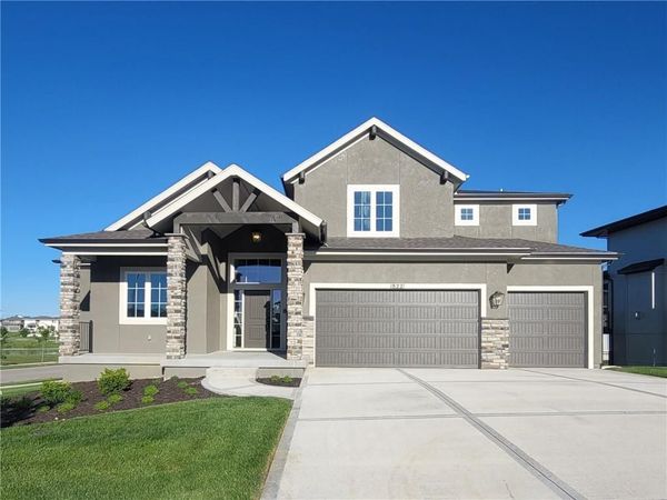 18221 Oakmont Street, Overland Park, KS 66013