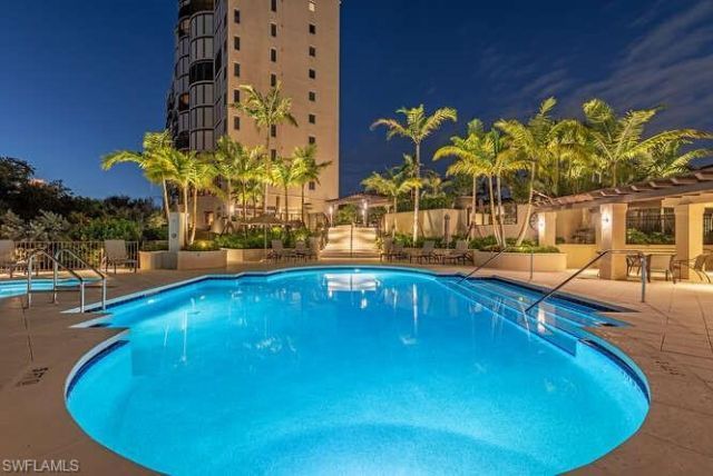 8990 Bay Colony Dr, Unit 302, Naples, FL 34108 Photo