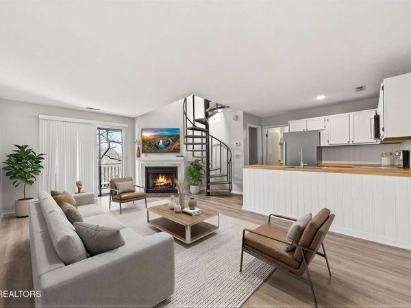 291 Moytoy Rd, Crab Orchard, TN 37723