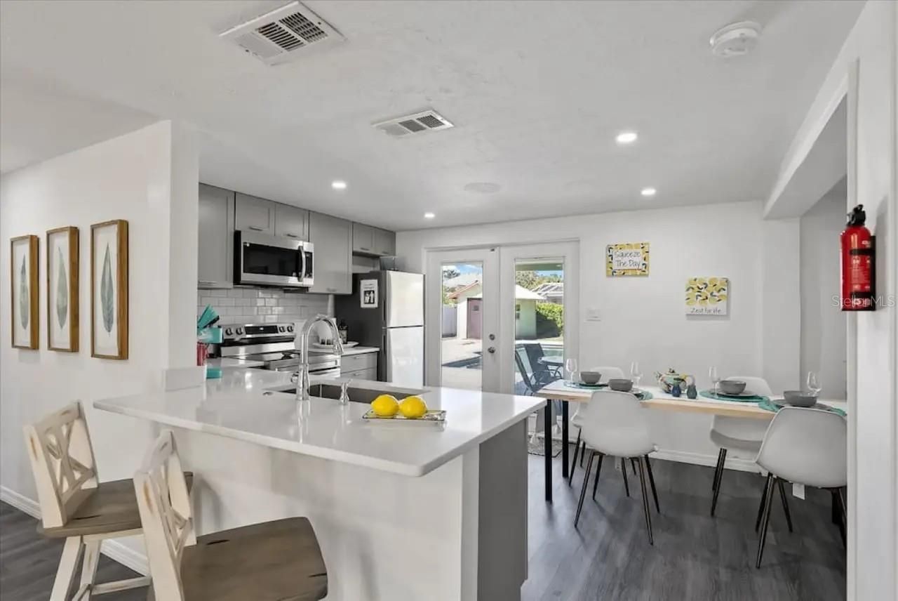 5332 Nutmeg Avenue, Sarasota, FL 34231 Photo