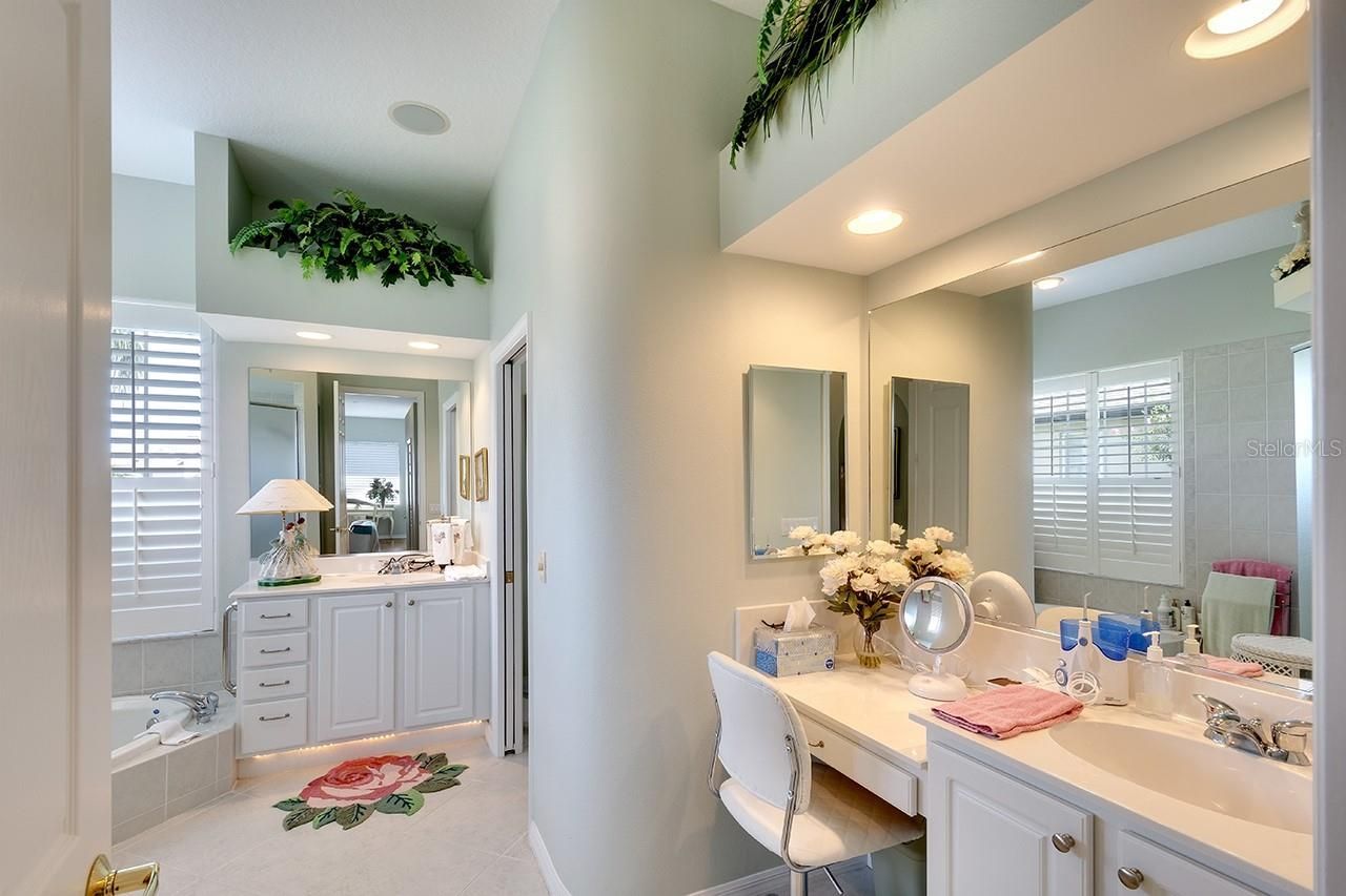 6112 90th Avenue Circle E, Parrish, FL 34219 Photo