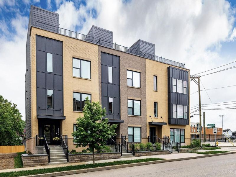 3006 Woodburn Avenue, Cincinnati, OH 45206 Photo 2